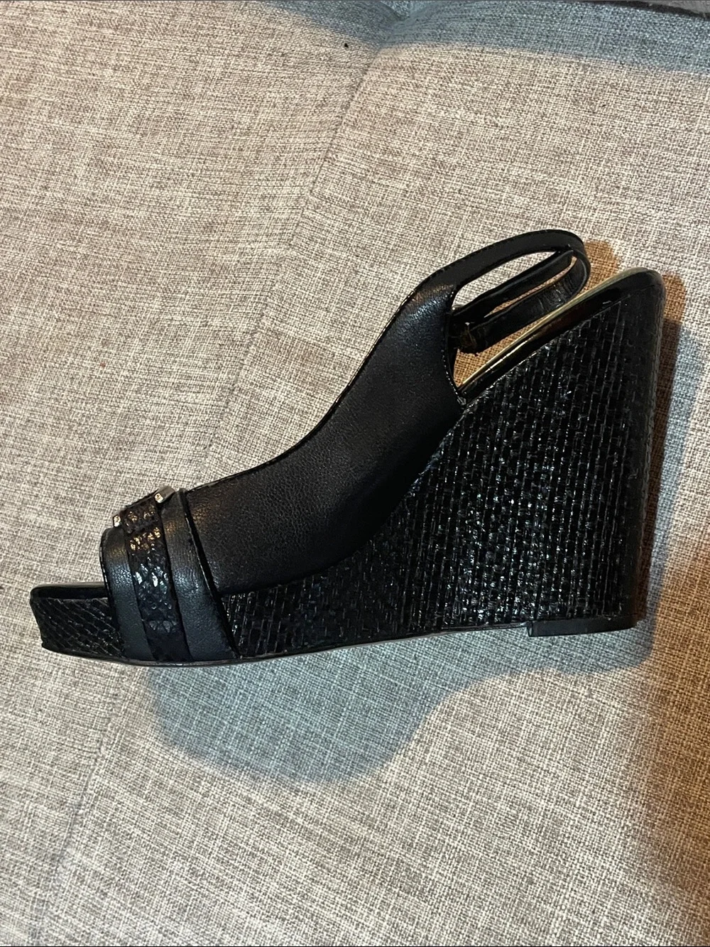White House Black Market Venice Black Leather Wedge Sandals Women’s Size 8.5